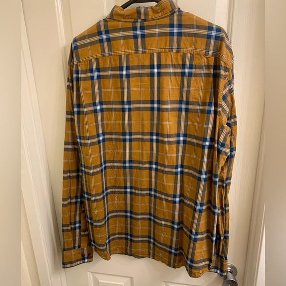 LL Bean Signature Flannel - Picture 4 of 4
